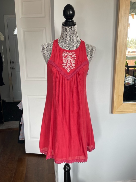 Hollister Dresses & Skirts - NWT Hollister Embroidered Boho Flowy A-Line Babydoll Crinkle Dress. Small
